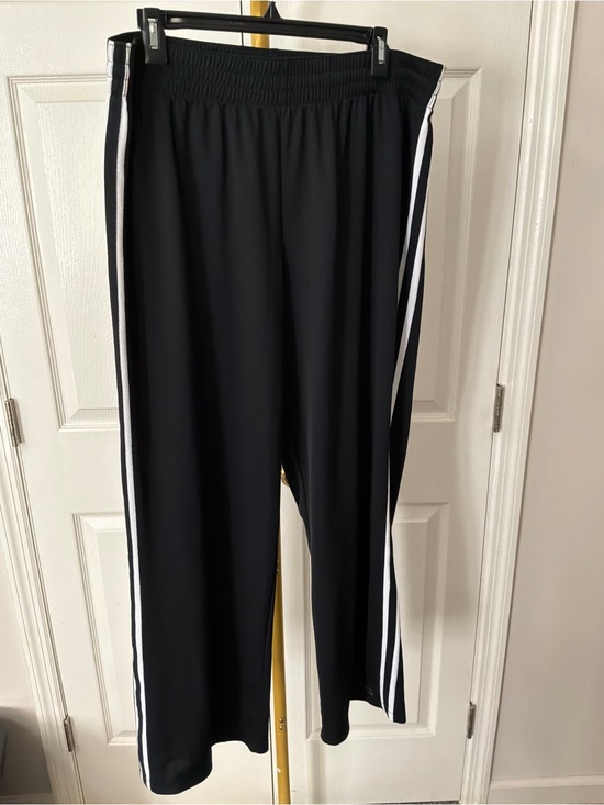 Champion Other - Champion Men’s Black Track Sweat Pants with White Side Stripes XL